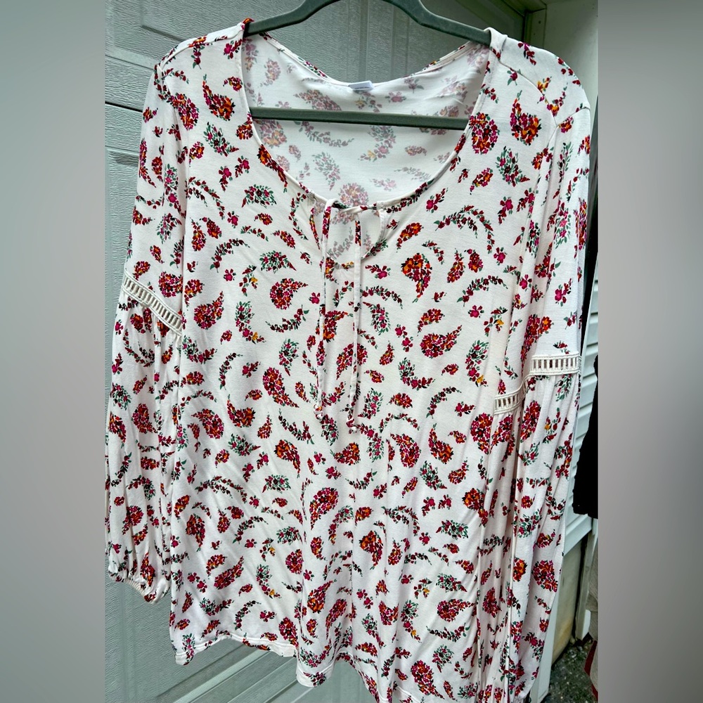 Woman’s long sleeve paisley top